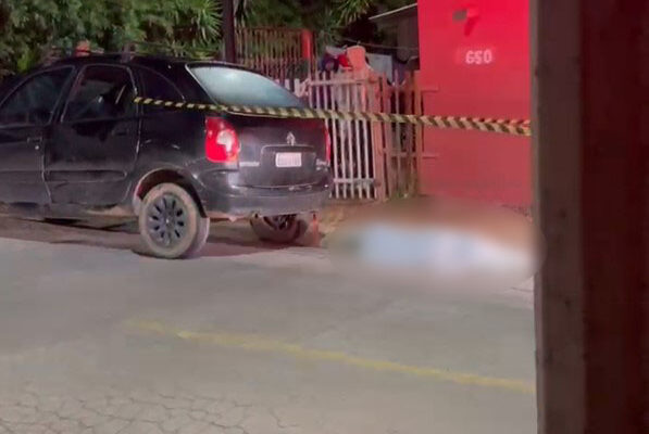 Homem é morto com facada no coração ao chegar na casa da ex-mulher para deixar os filhos