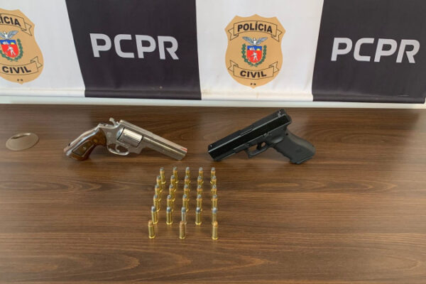 PCPR prende homem por coação no curso do processo e apreende arma de fogo em Araucária