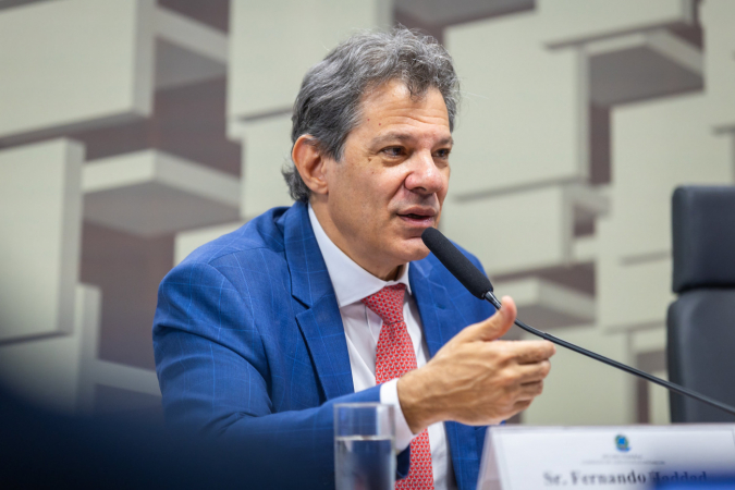 Haddad critica governador do RJ sobre contrabando de combustíveis