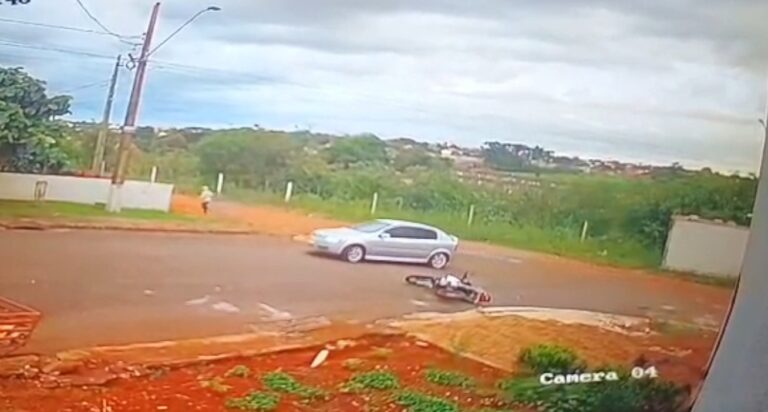 Suspeito de tiro em Cascavel é flagrado abandonando moto