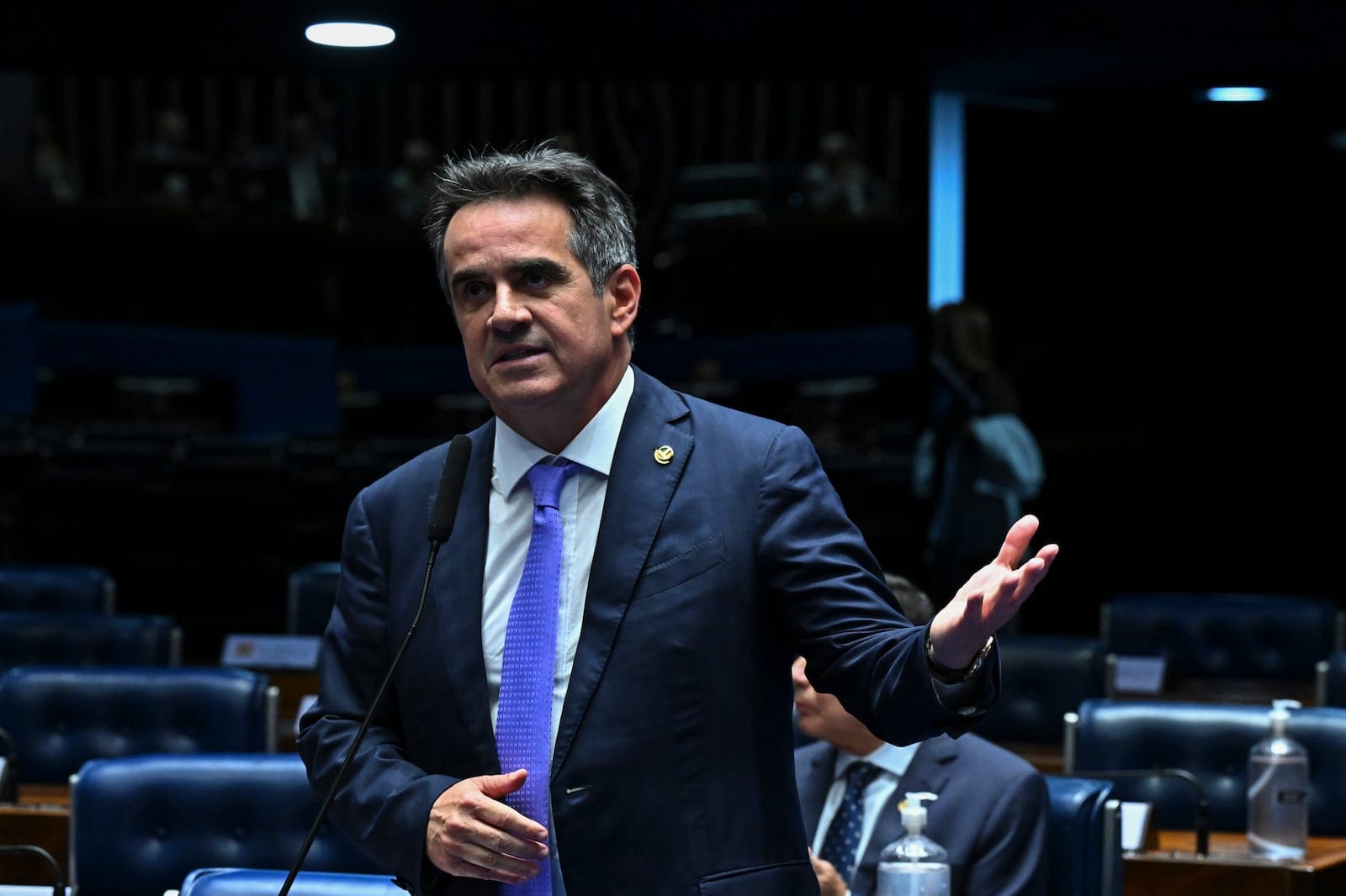 Ciro Nogueira Agita o Cenário Político: Bolsonaro Indeciso Entre Tarcísio e Ratinho Jr. Para 2026?