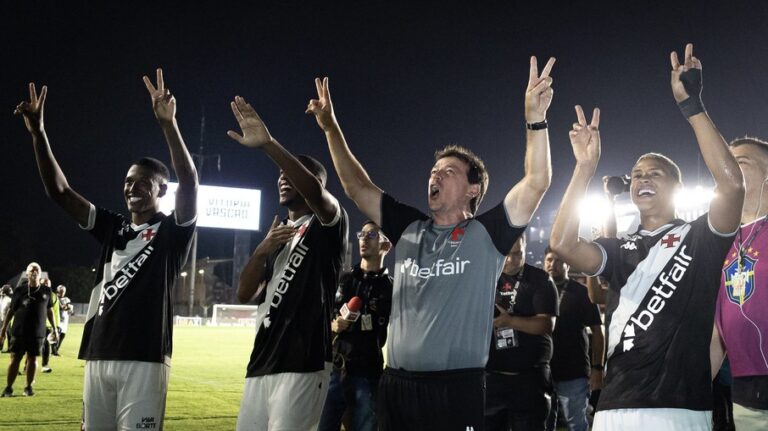 Diniz garante que não haverá acomodação no elenco do Vasco