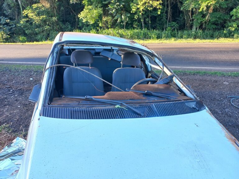 Acidente fatal na PR-281 em Santa Izabel do Oeste envolve capotamento de veículo