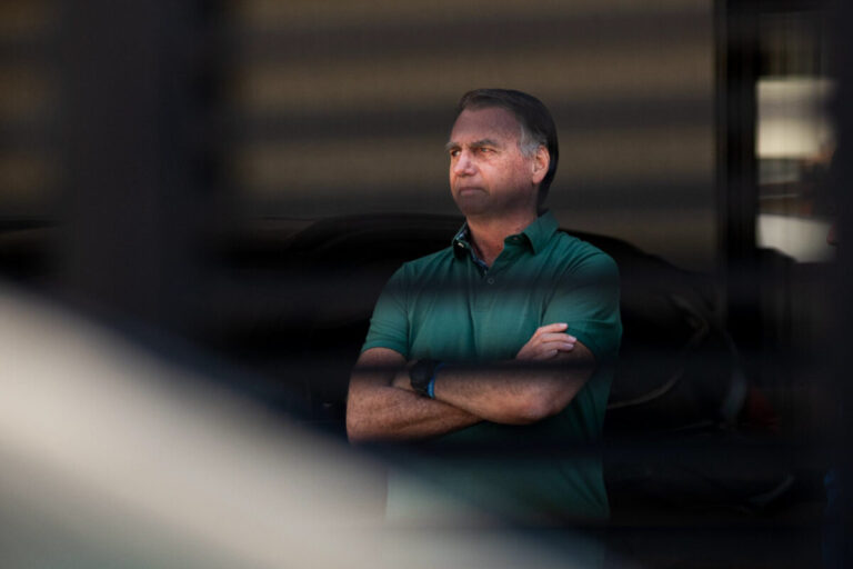 Bolsonaro recebeu R$ 185 mil do PL durante prisão domiciliar