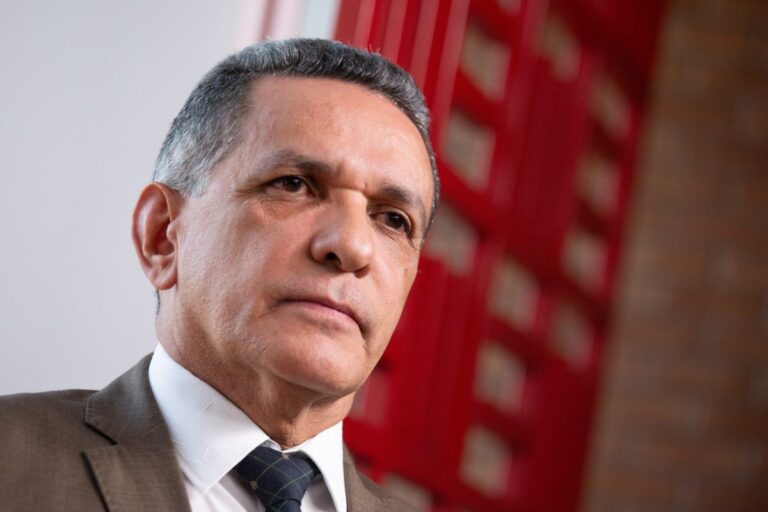 Lula aprova lei para Pacaraima após apoio de Mecias a Messias