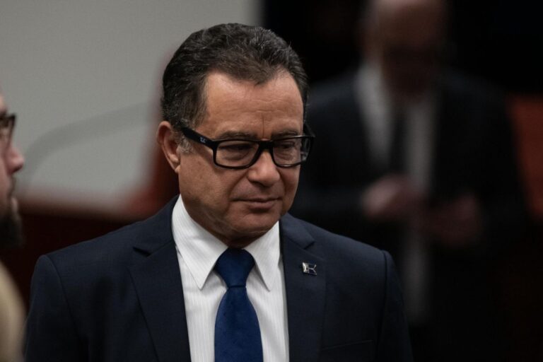 STF confirma prisão do almirante Almir Garnier após audiência de custódia