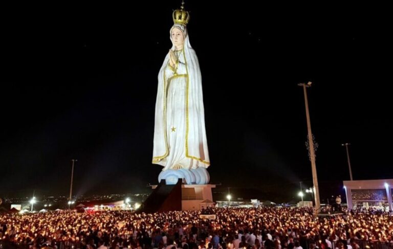 Inauguração da maior imagem de Nossa Senhora de Fátima do mundo reúne multidão