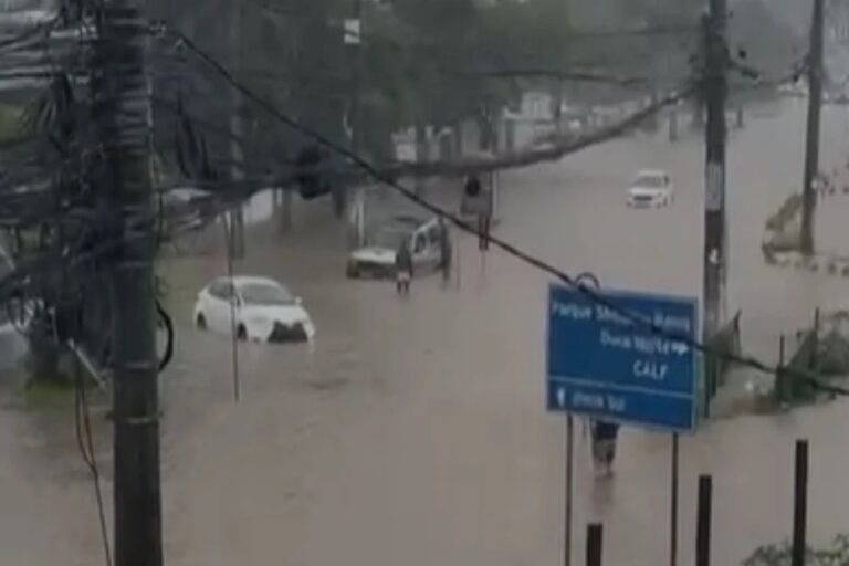 Lauro de Freitas declara estado de emergência devido a chuvas intensas