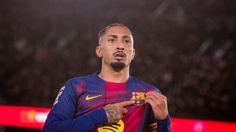 Raphinha encerra jejum e marca após mais de dois meses