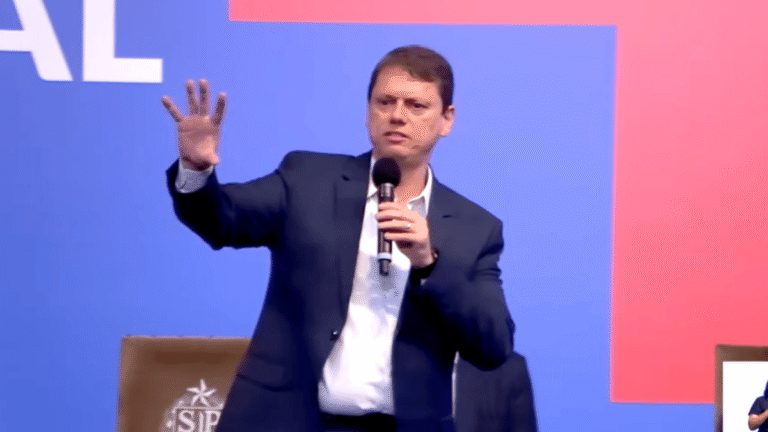 Tarcísio elogia texto do relator sobre a PEC da Segurança