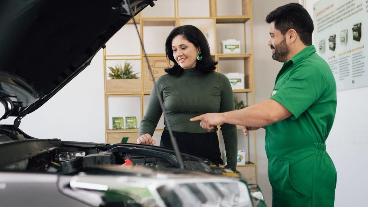 Baterias de carros parados exigem atenção especial