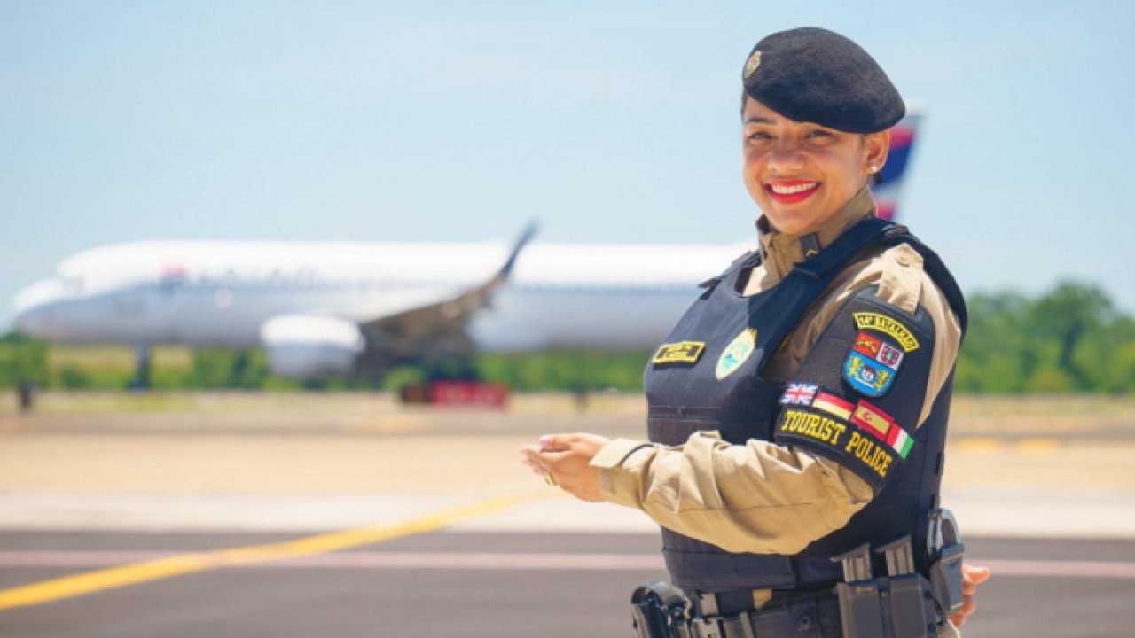 PMPR reforça acolhimento e amplia atendimento multilíngue a turistas estrangeiros