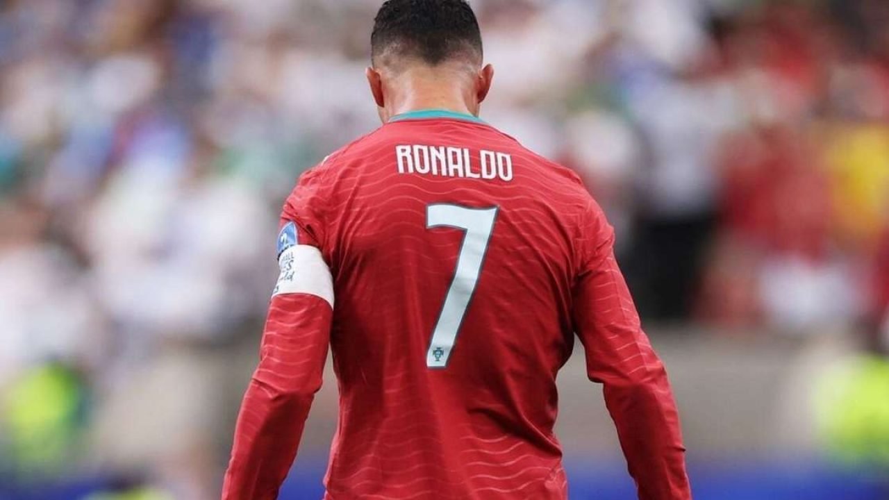 1055165886-cristiano-ronaldo-portugal-futebol