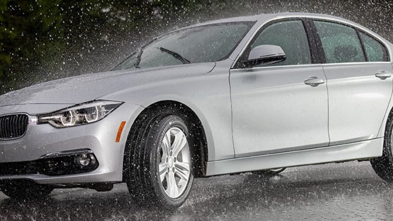 Pneus em dia ajudam a reduzir riscos em pistas molhadas