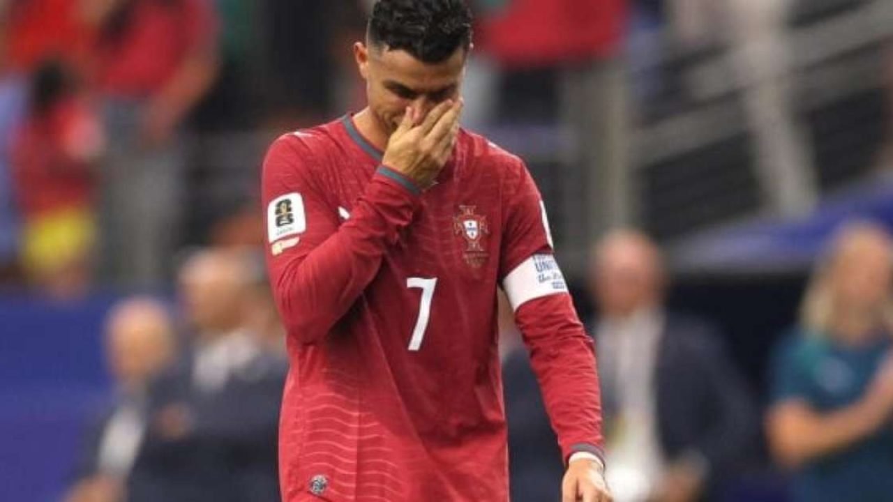113543451-portugal-v-spain-round-of-16-fif-5-610x400-1