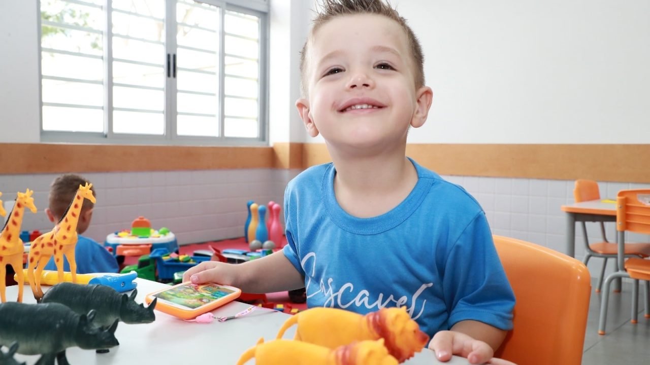 Cascavel conquista o maior Valor Anual por Aluno da história e se consolida como líder