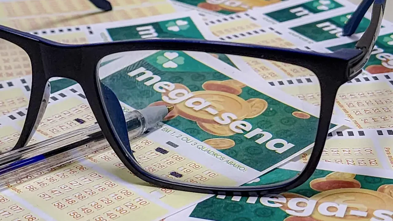 Mega-Sena acumula e sorteia R$ 10 milhões nesta quinta-feira