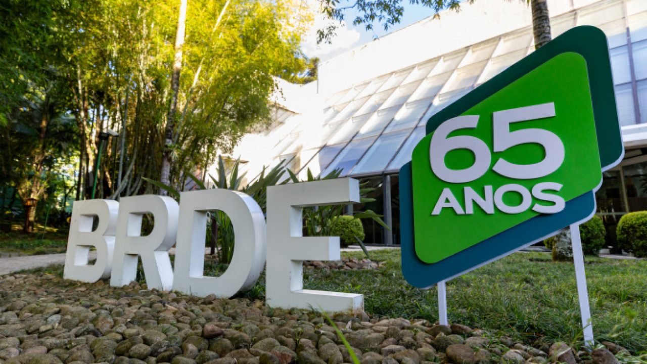 BRDE alcança R$ 2,2 bilhões em novas contratações no Paraná e tem crescimento de 8% em 2025