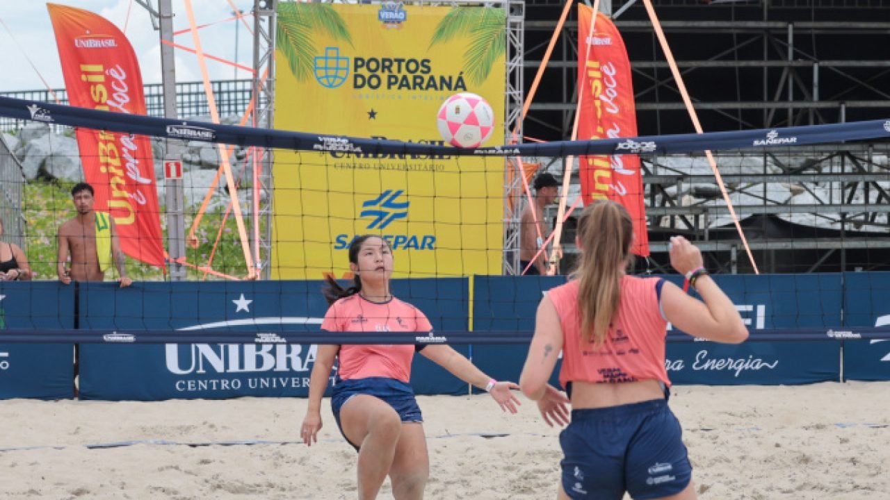 Torneio Elas por Elas leva protagonismo feminino ao futevôlei nas areias de Caiobá