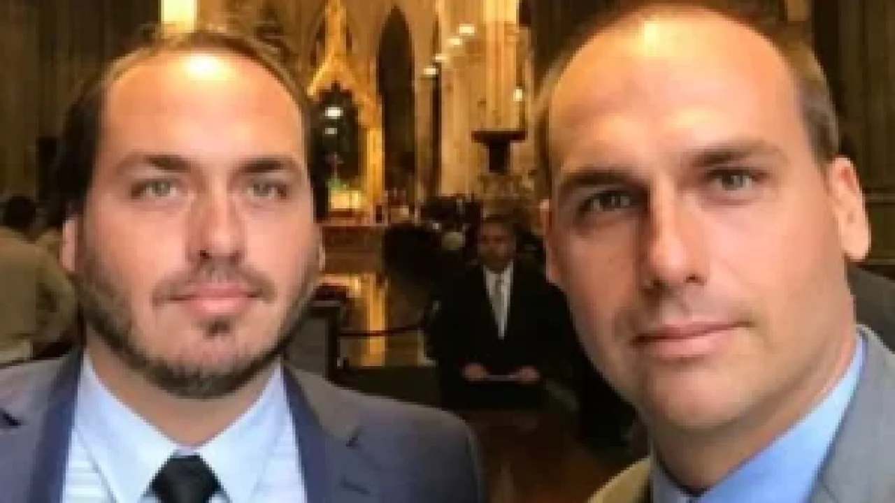 2780-carlos-e-eduardo-bolsonaro-reagem-a-acao-da-pf-e-atacam-stf-jpg-1-1-300x180-1