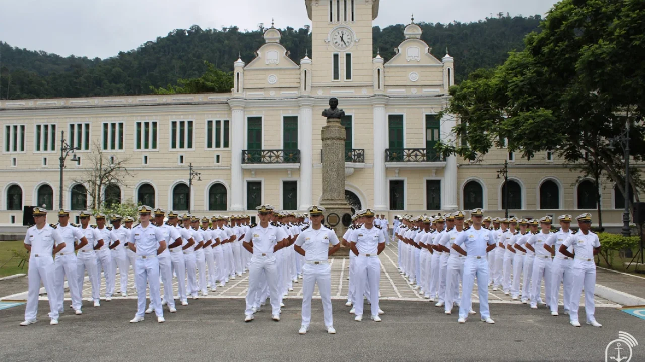 42c4597e8d3cc23c444590723322085d1bc7a775