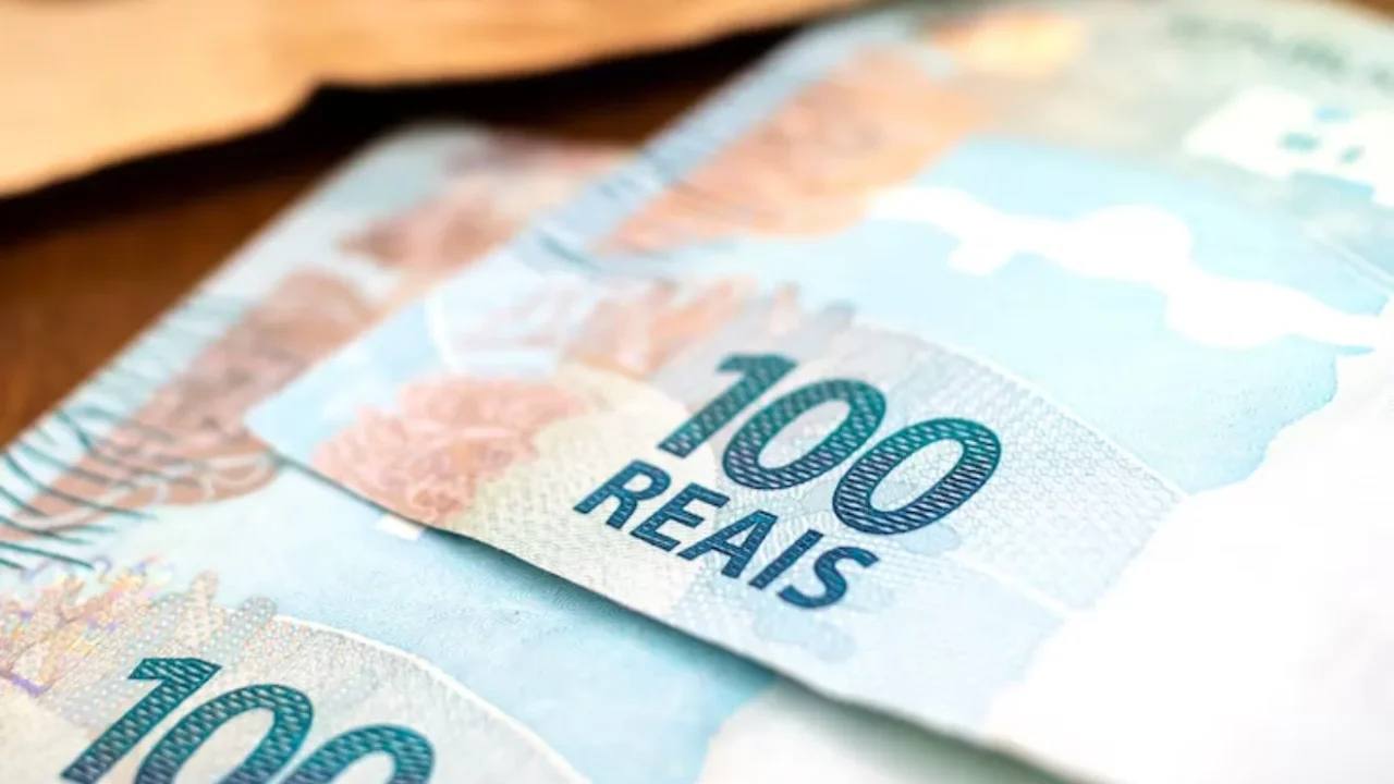 4v6fEEDK-dinheiro-lotofacil-1