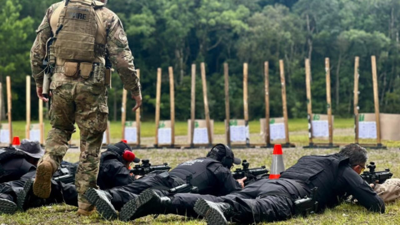 PCPR prepara servidores para o uso de fuzis durante o Verão Maior Paraná