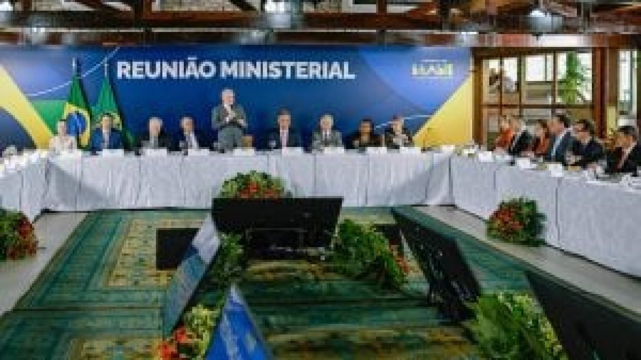 54989096582_a866fe7a88_c-300x169-1