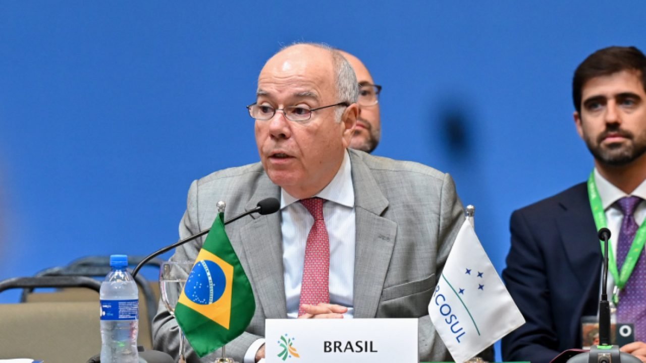 54994088550_3cfacf1d17_k-750x500-1