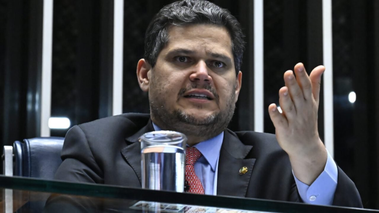 Foto: Na véspera, Alcolumbre já havia sinalizado a intenção de levar o tema ao p