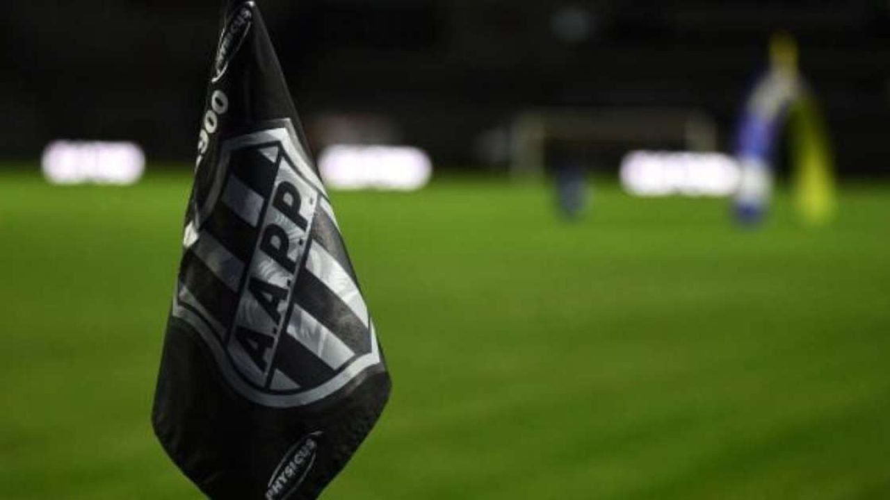 574584614-bandeira-ponte-preta-610x400-1