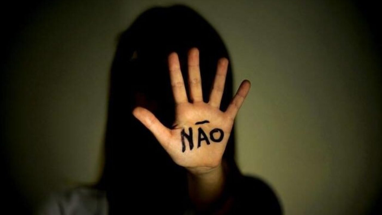 Discussões em bar, agressões dentro de carro e invasão de residência movimentam a PM em