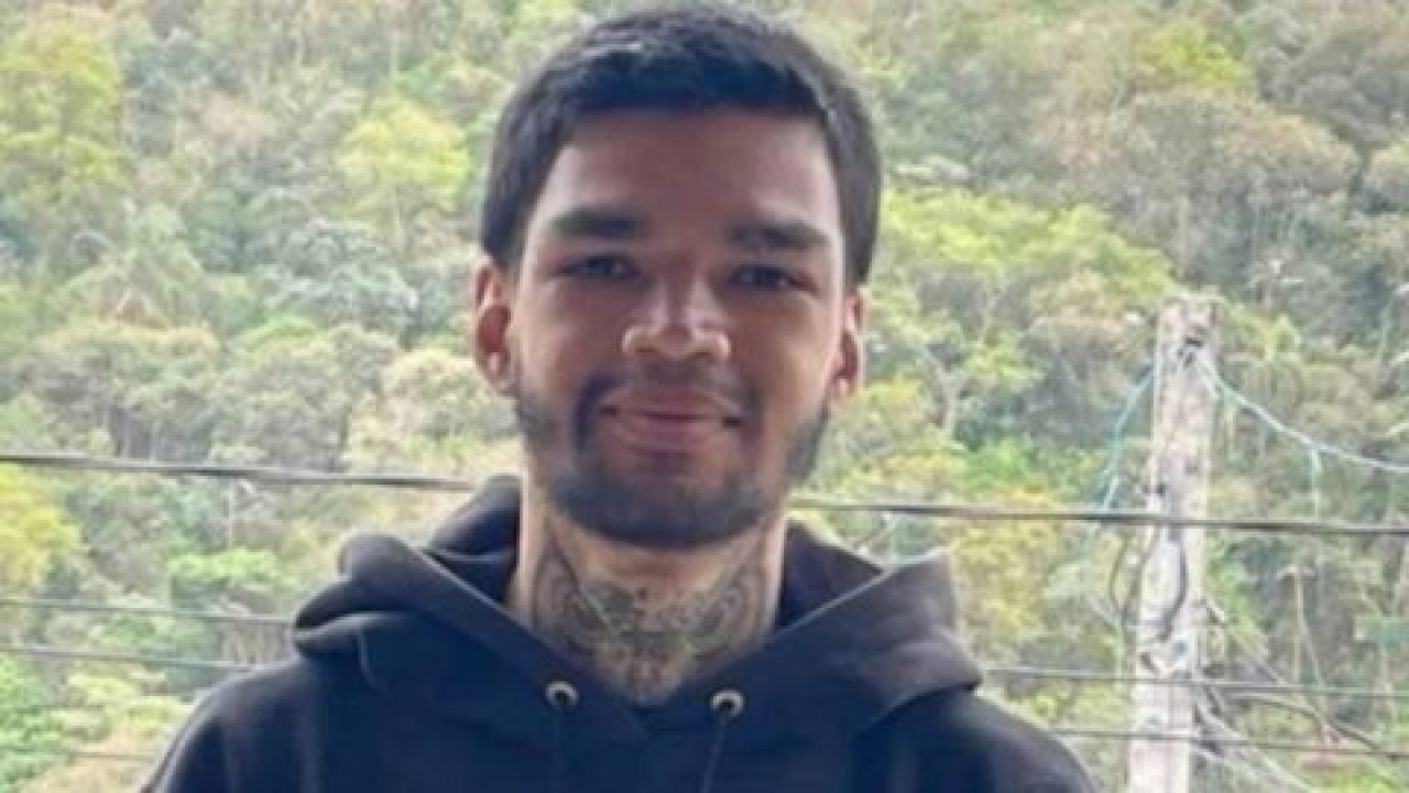 69964600cde21544641c4ffb_guerra2020420x270203-1