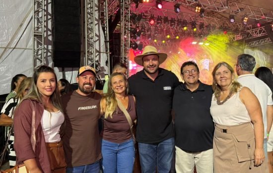 Deputado Federal Geraldo Mendes durante a festa de aniversário do município de Guaratuba (Foto: Ascom/GM)