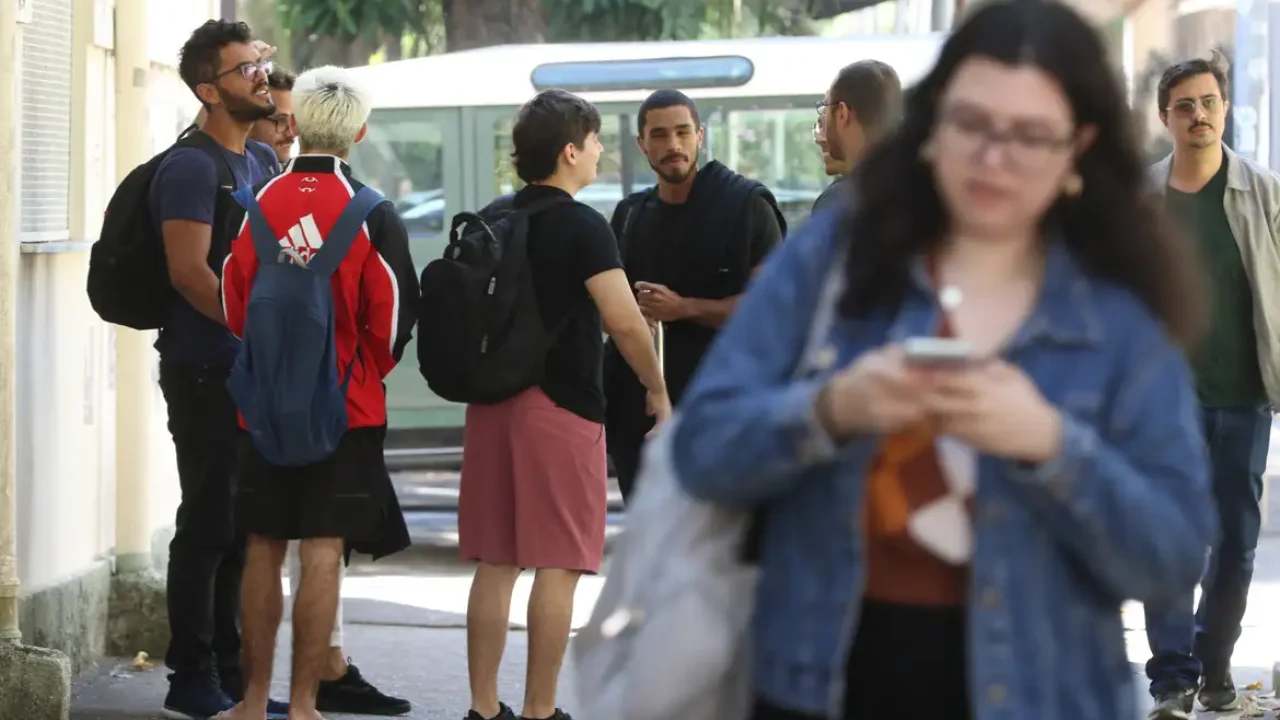 Estilo de vida leva jovens de até 30 anos a apresentarem risco cardíaco
