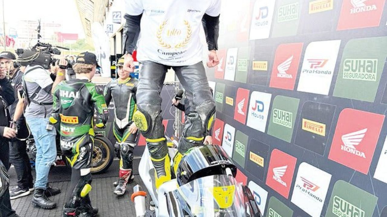 Enzo Dematte é campeão do Superbike Brasil 2025