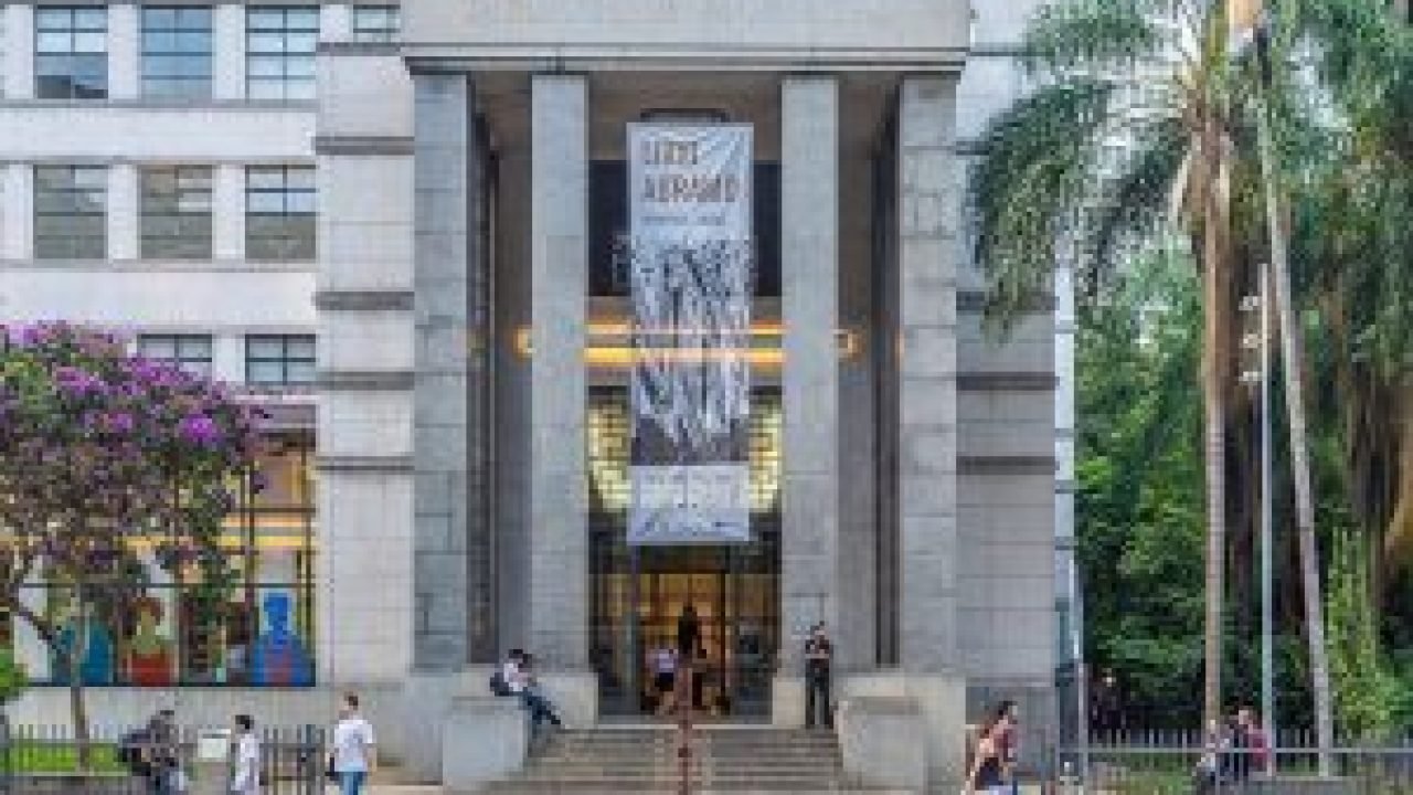 Biblioteca_Mario_Andrade_Sao_Paulo_Brasil-300x262-1