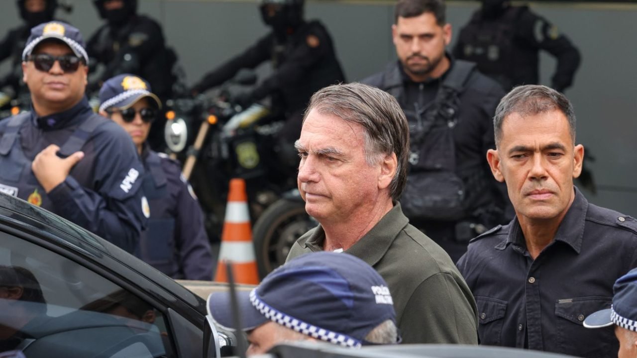 Bolsonaro-armas-Moraes-PF-Fabio-Rodrigues-Pozzebom-Agencia-Brasil