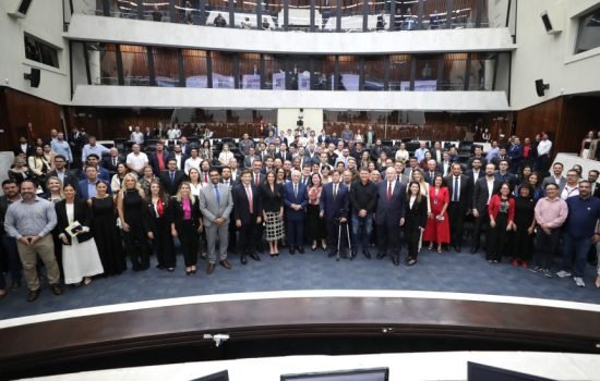 Evento ocorreu na noite desta quinta-feira (23), no Plenário da Assembleia Legis