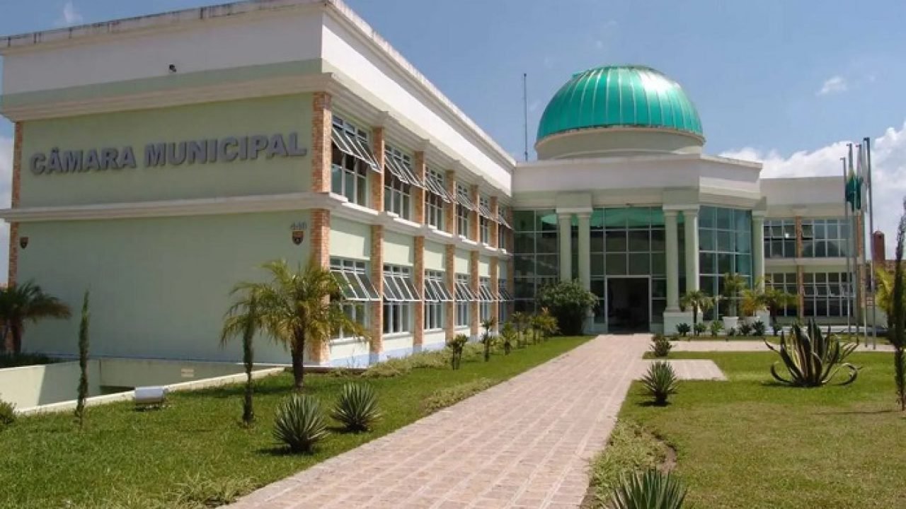 Camara-Municipal-de-Quatro-Barras.jpg