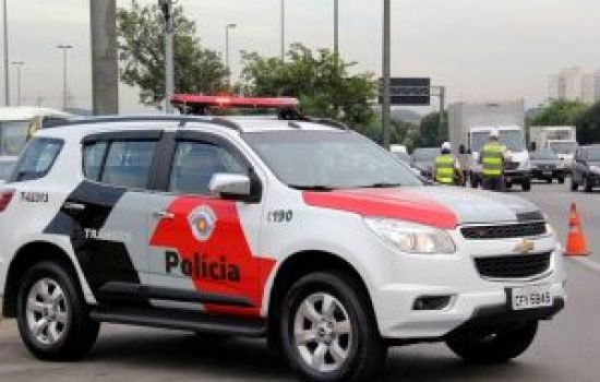 Carro-da-Policia-Militar-PM-do-Estado-de-Sao-Paulo-300x200-1
