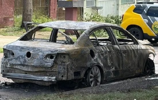 Carro-queimado-no-Boqueir.jpg