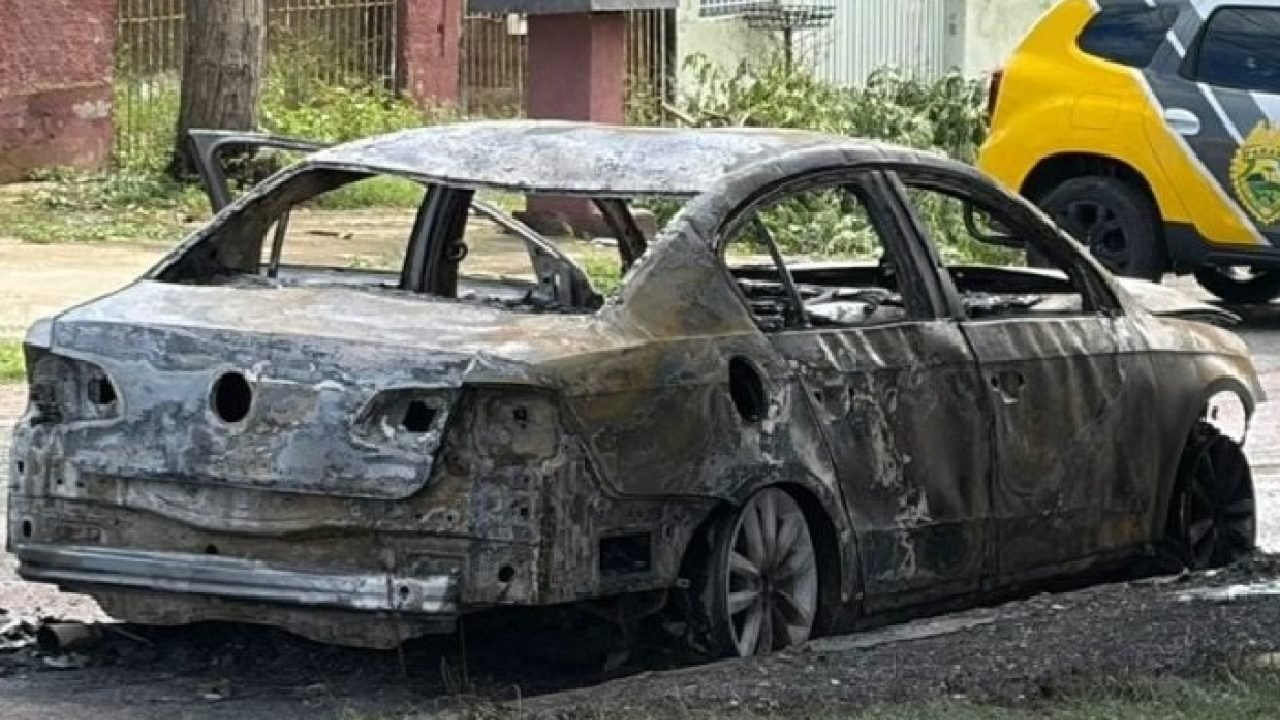 Carro-queimado-no-Boqueir.jpg