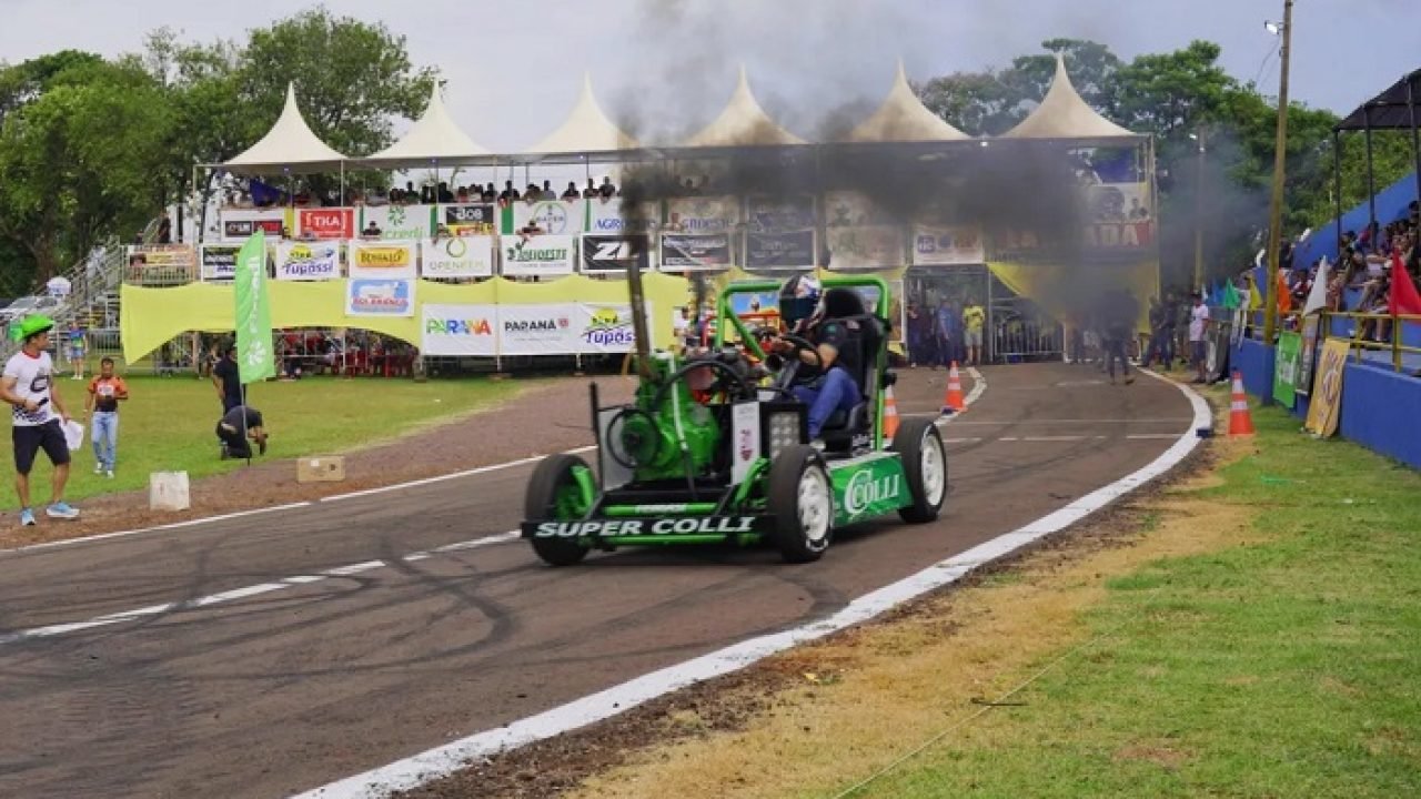 Corrida-de-Jericos-de-Tupassi.jpg