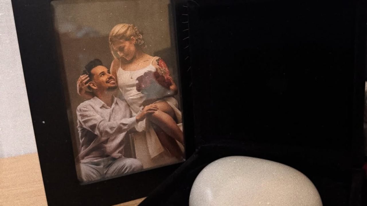 Marido de Isabel Veloso surpreende web ao mostrar cinzas de influenciadora; veja