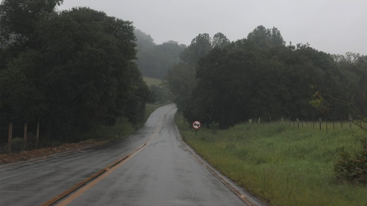 Estrada-Chuva.jpg