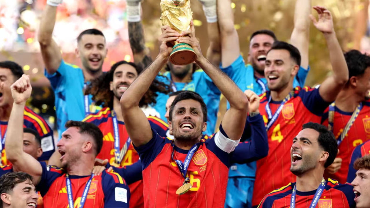 Ferran-Torres-decide-na-prorrogacao-e-leva-a-Espanha-ao-bicampeonato-mundial-