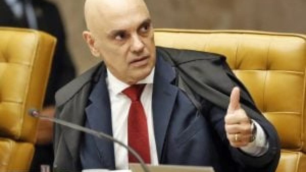 Impeachment-Moraes-300x179-1