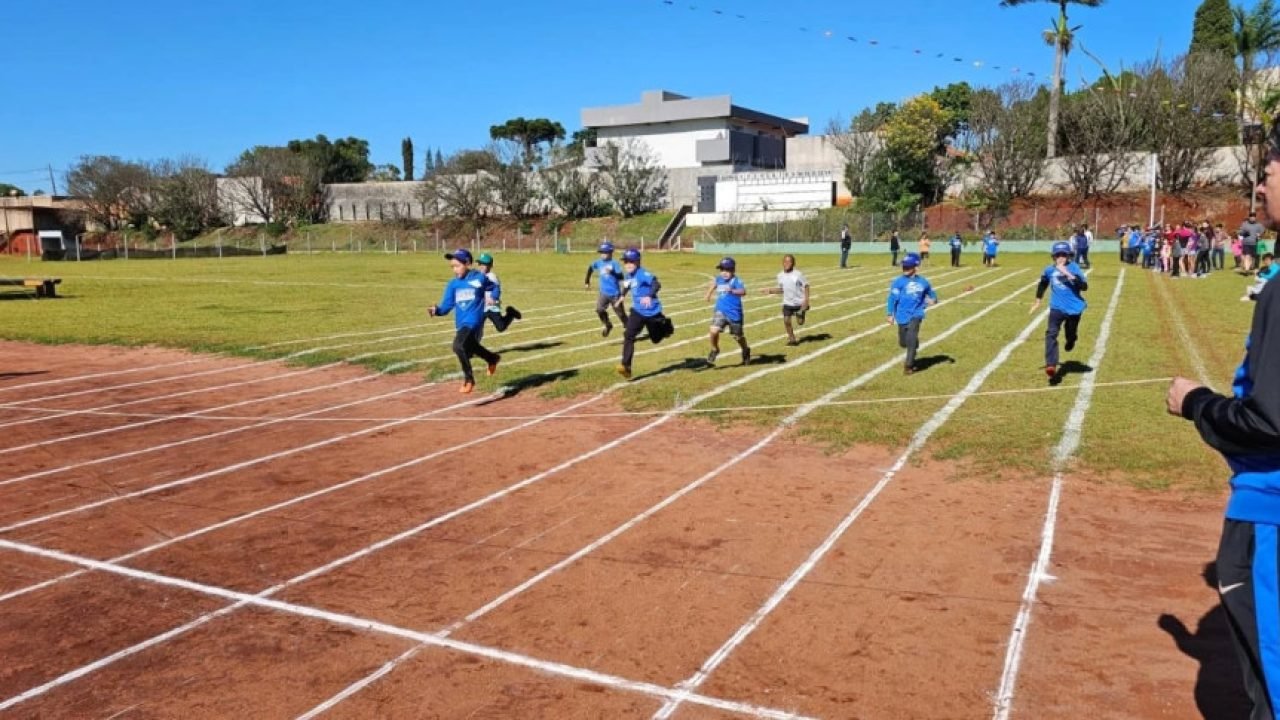 O evento é marcado por provas esportivas, brincadeiras, apresentações culturais