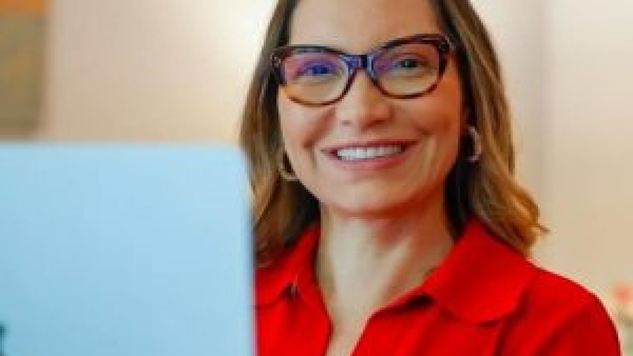 Janja-EUA-300x265-1